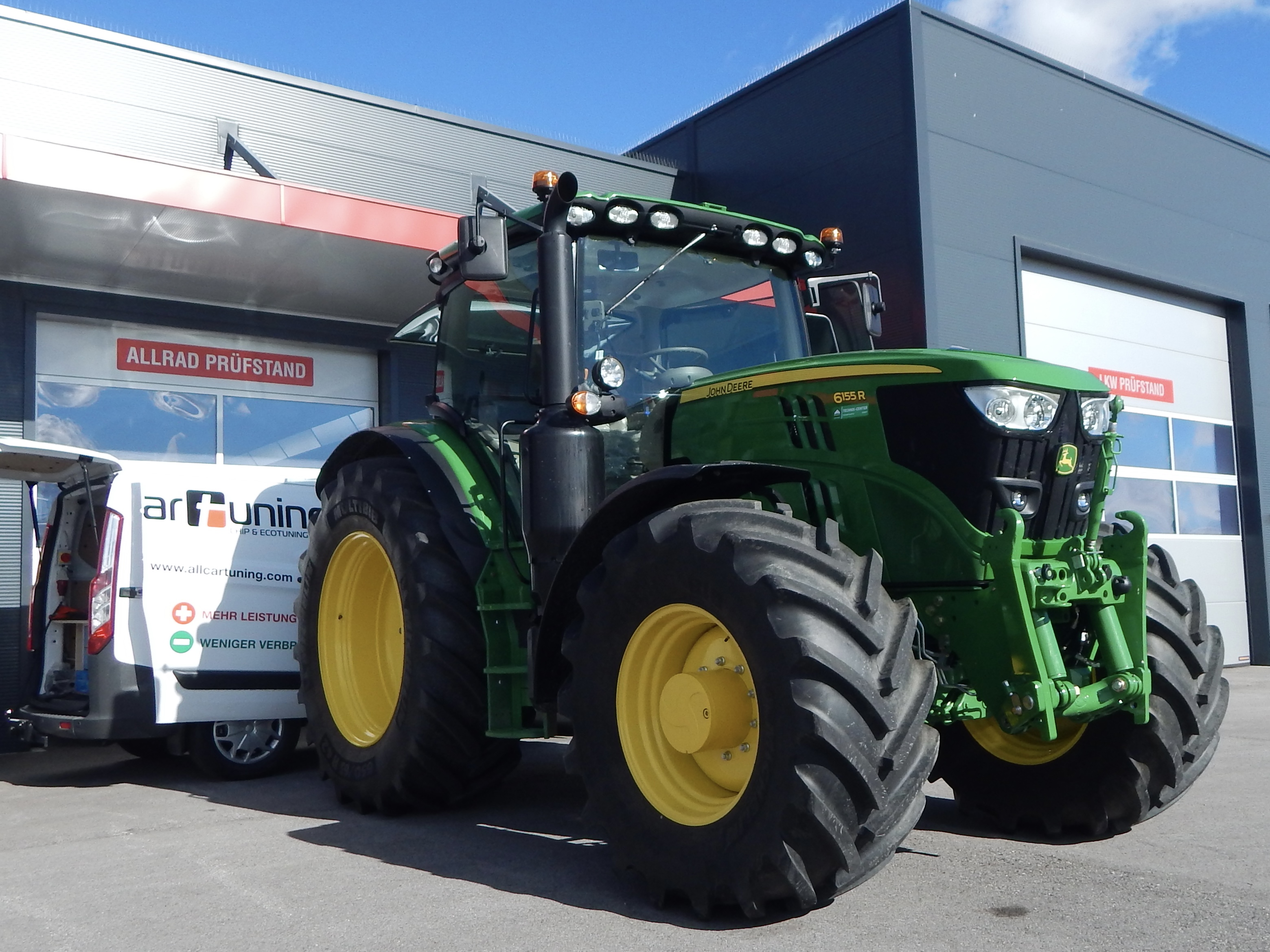 La ilustración es sólo para fines de compatibilidad del producto. John Deere® es una marca registrada de Deere & Company y se utiliza aquí sin afiliación ni respaldo.
